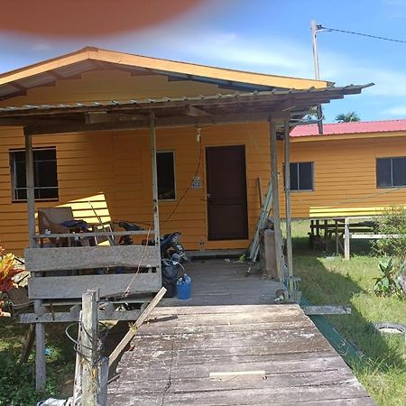 Mulu Homestay Экстерьер фото