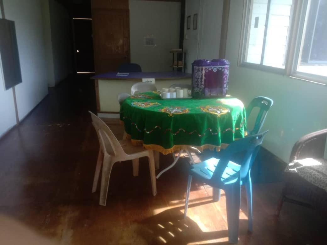 Mulu Homestay Экстерьер фото