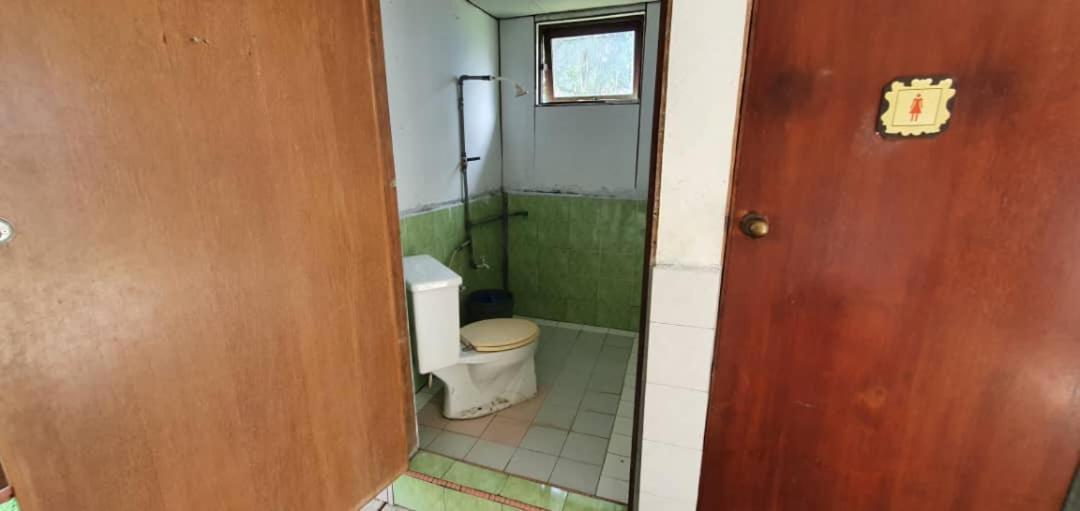 Mulu Homestay Экстерьер фото